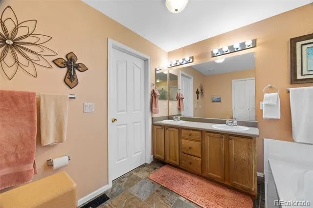 18944 Burlington Place Denver, CO 80249
