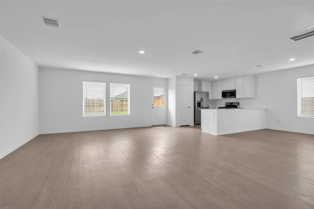 254 Farray Forest Magnolia, TX 77354