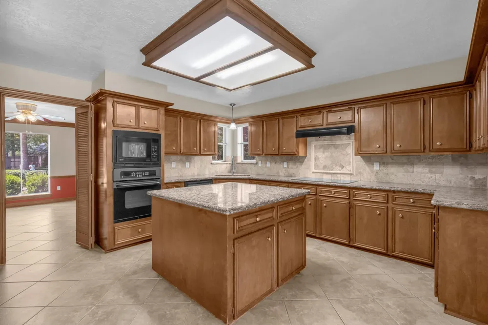8111 Northbridge Drive Spring, TX 77379