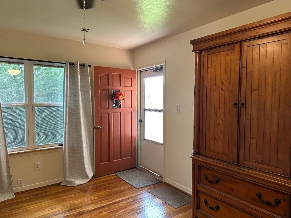 304 Edgewater Drive Clute, TX 77531