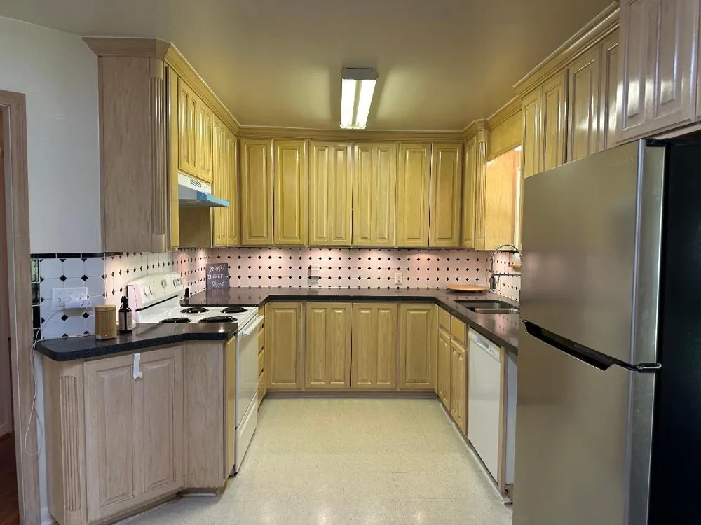 304 Edgewater Drive Clute, TX 77531