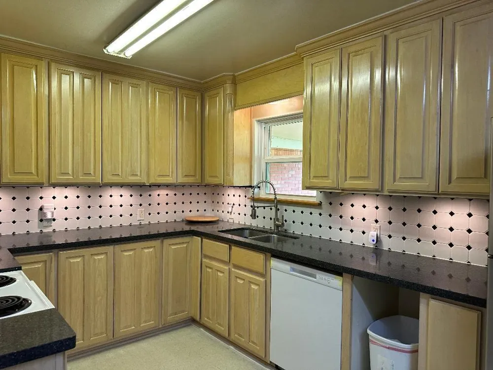 304 Edgewater Drive Clute, TX 77531