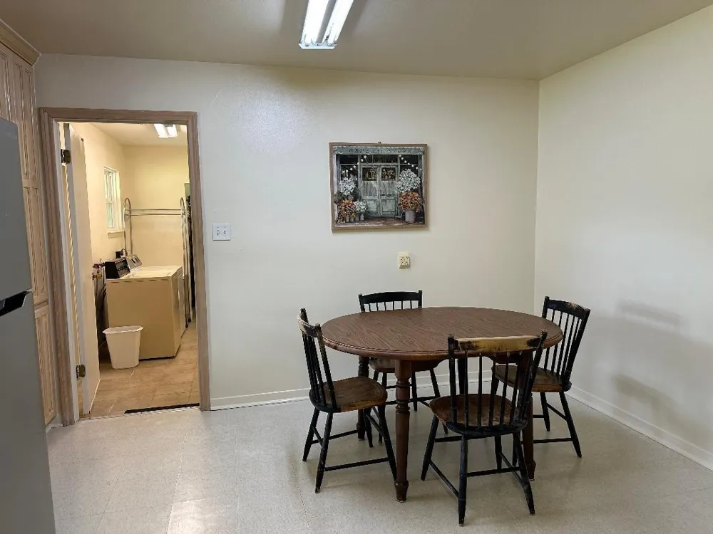 304 Edgewater Drive Clute, TX 77531