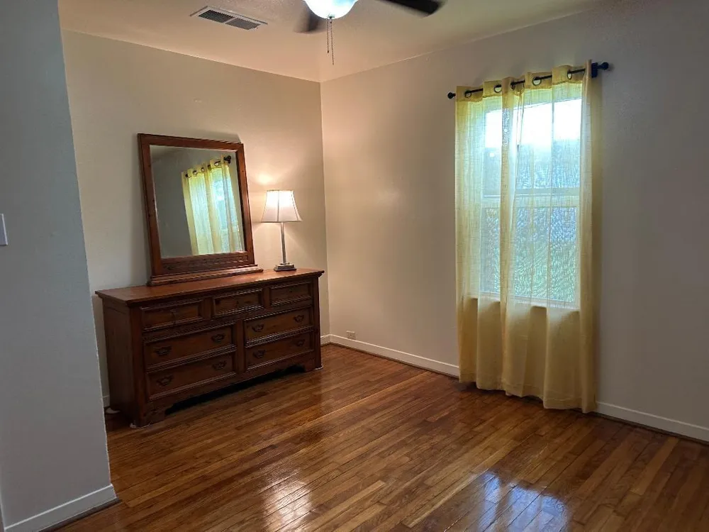 304 Edgewater Drive Clute, TX 77531