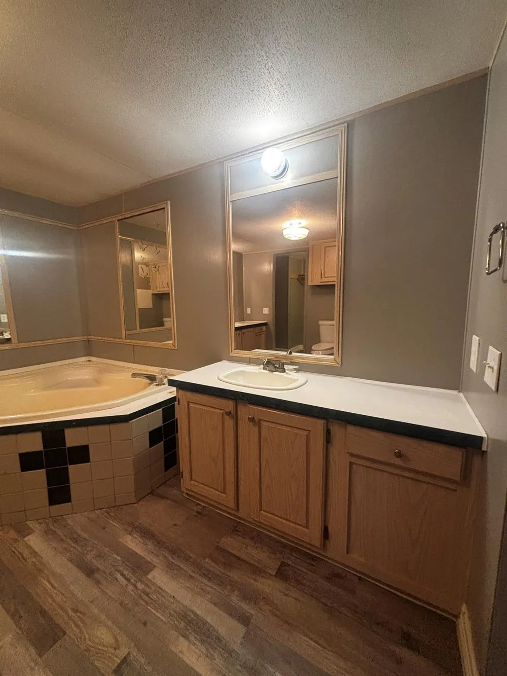 7684 S Sh 75 #44 Huntsville, TX 77340