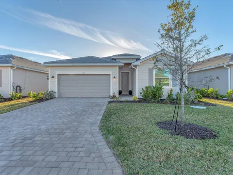 7973 Lakes Edge Lane