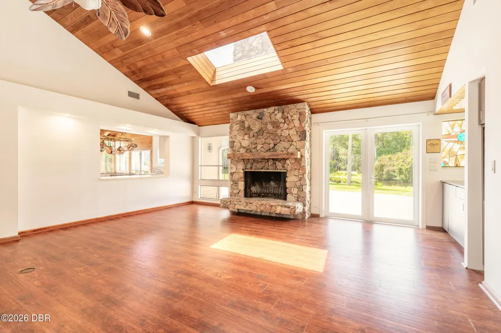 568 Pelican Bay Drive Daytona Beach, FL 32119