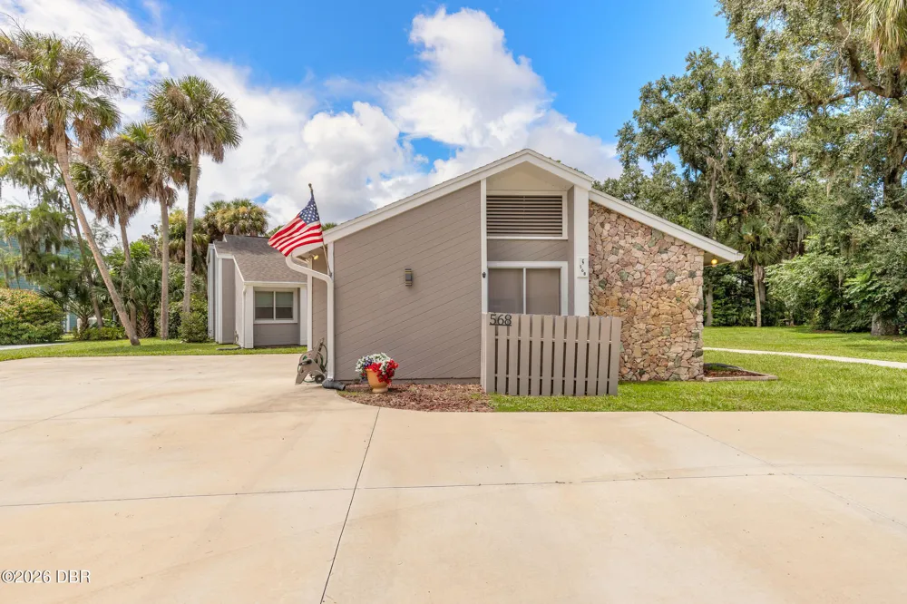 568 Pelican Bay Drive Daytona Beach, FL 32119