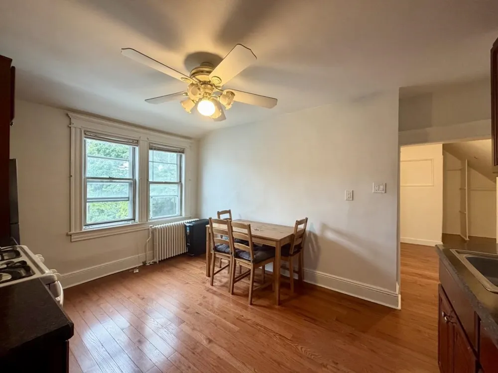14 E 42ND ST Bayonne, NJ 07002