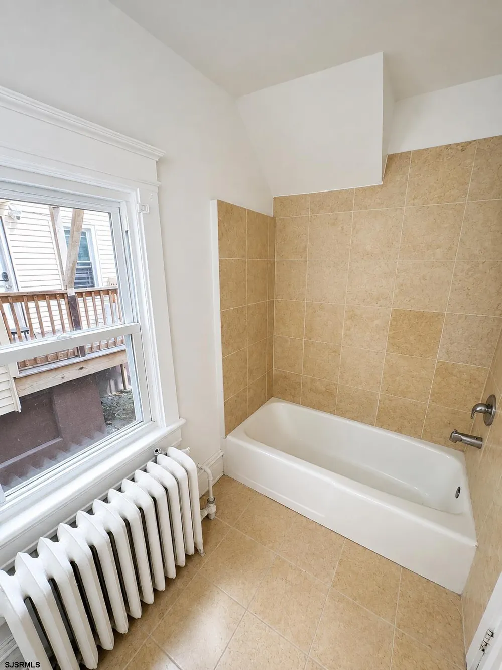 324 N Indiana Ave Atlantic City, NJ 08401