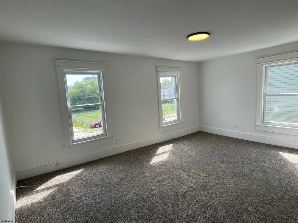 324 N Indiana Ave Atlantic City, NJ 08401