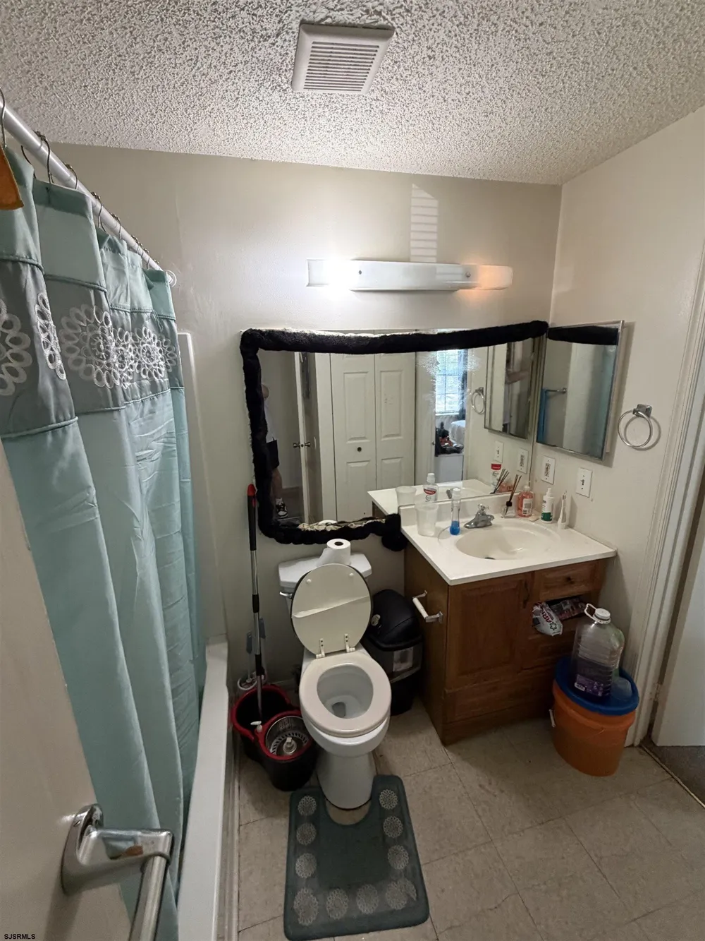 2 Liberty Court Galloway Township, NJ 08205