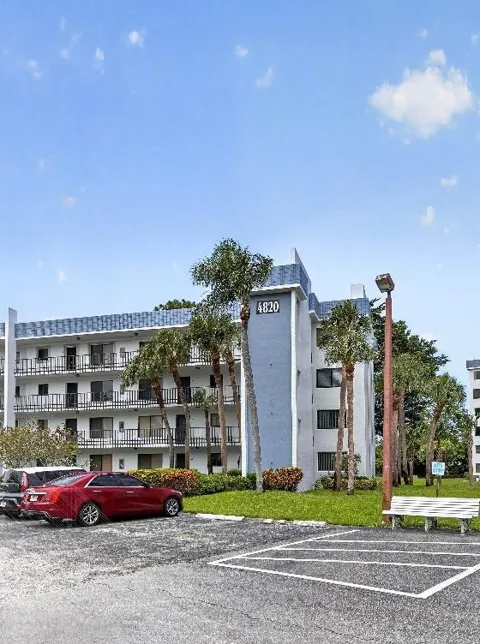 4820 Lucerne Lakes Boulevard W #402