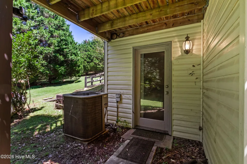 11 Turkey Trail Warne, NC 28909
