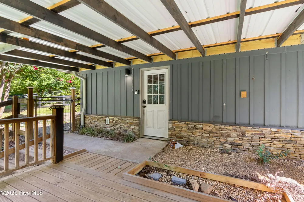 11 Turkey Trail Warne, NC 28909