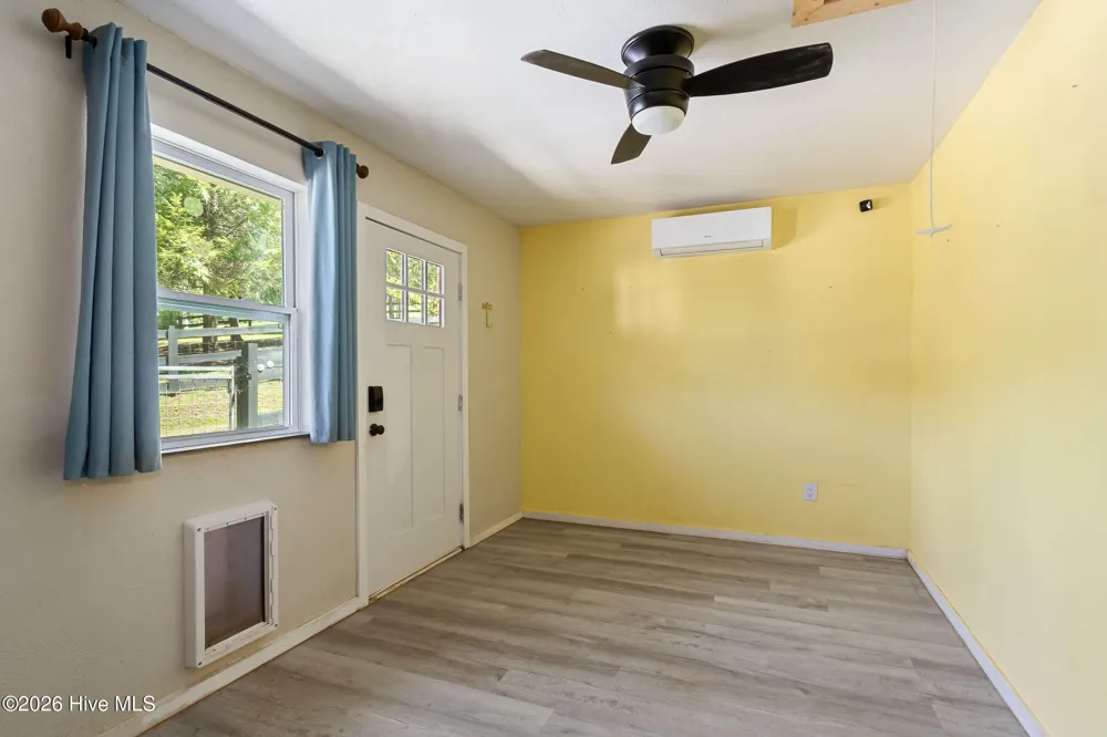 11 Turkey Trail Warne, NC 28909