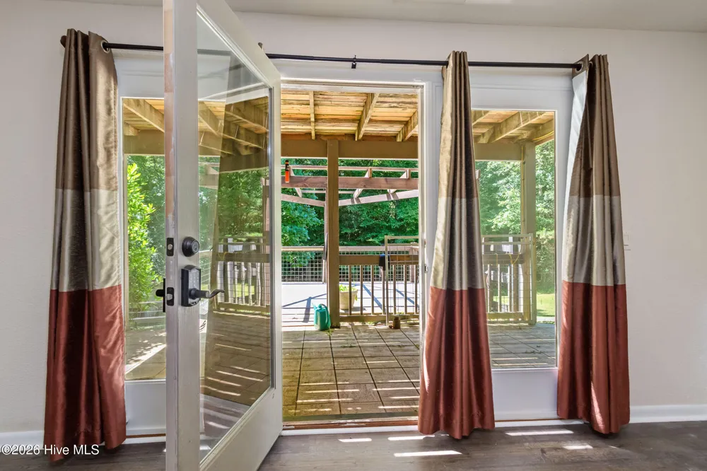 11 Turkey Trail Warne, NC 28909