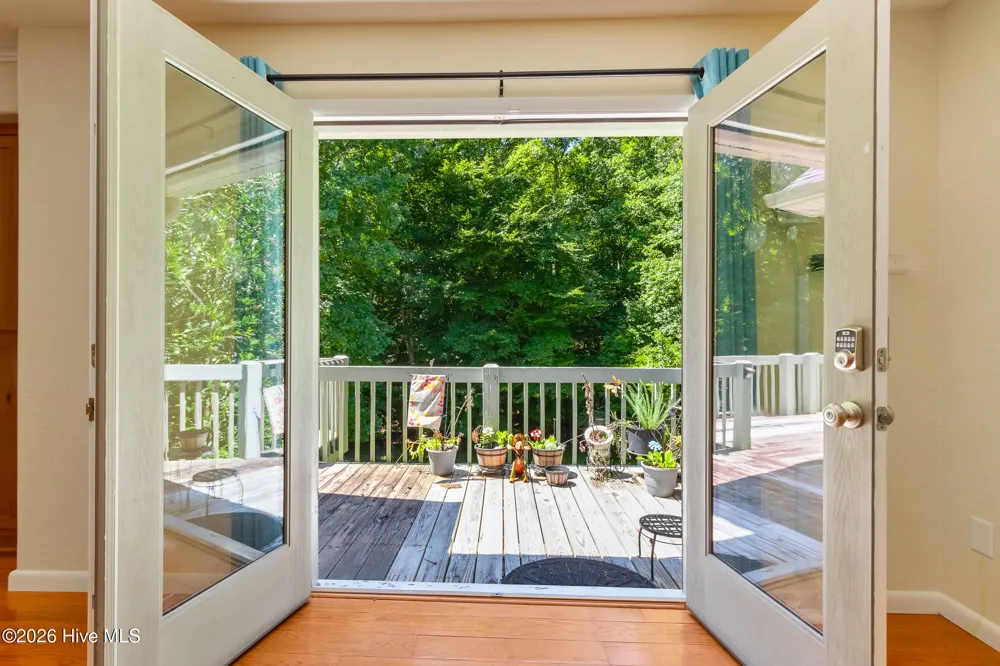 11 Turkey Trail Warne, NC 28909