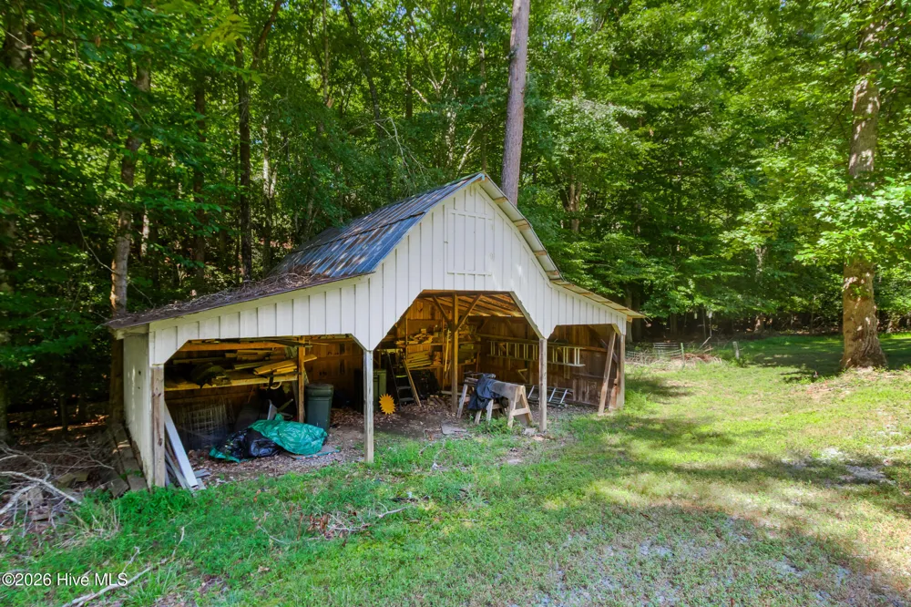 11 Turkey Trail Warne, NC 28909