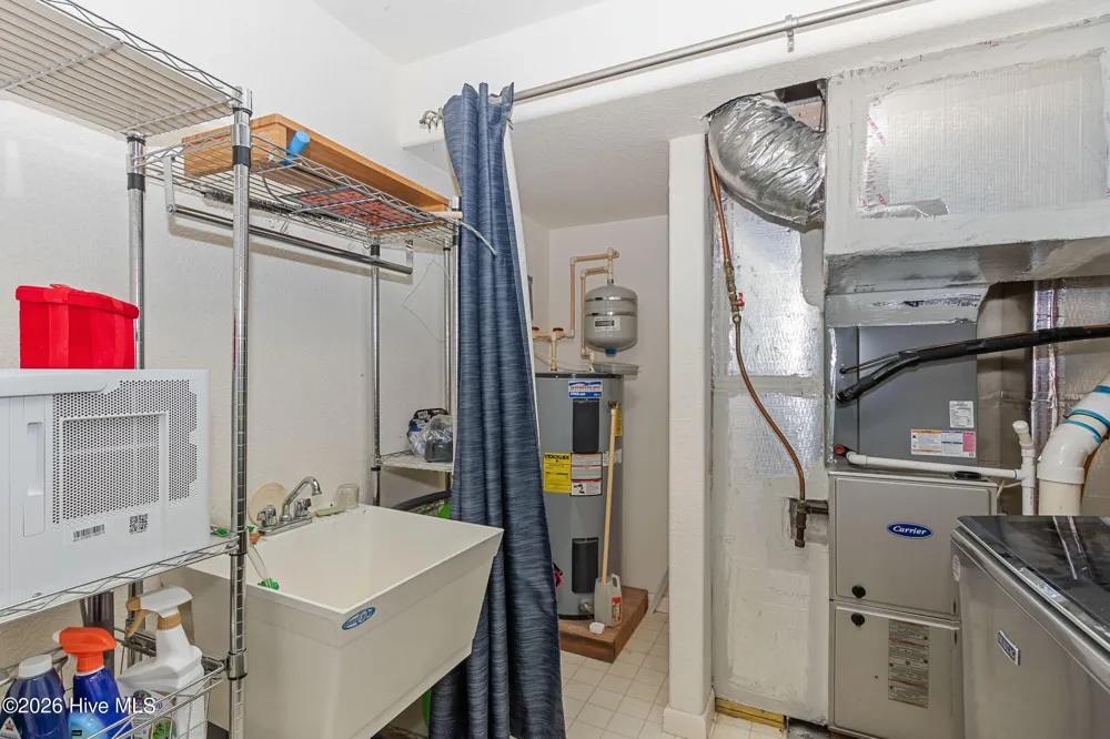 11 Turkey Trail Warne, NC 28909