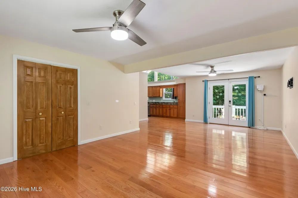 11 Turkey Trail Warne, NC 28909