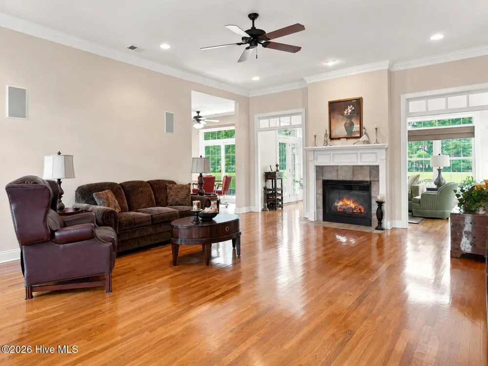 1009 West Cove Loop Leland, NC 28451