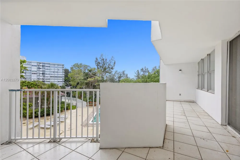 1200 NE Miami Gardens Dr #315W Miami, FL 33179
