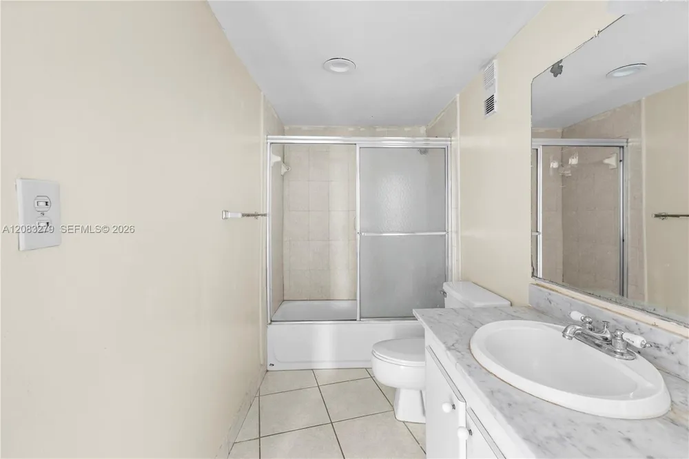 1200 NE Miami Gardens Dr #315W Miami, FL 33179