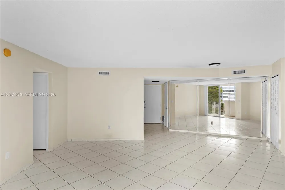 1200 NE Miami Gardens Dr #315W Miami, FL 33179