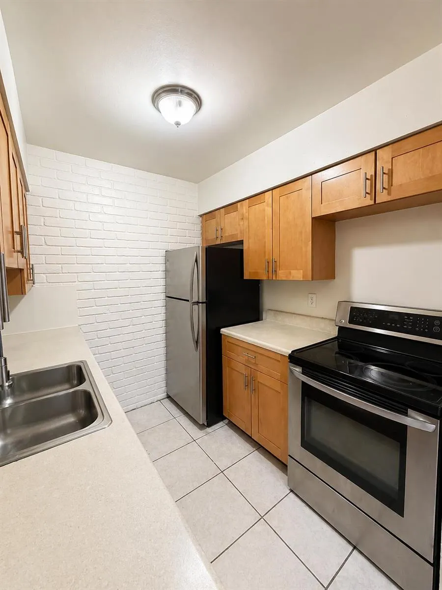 4151 NW 30th Terrace Lauderdale Lakes, FL 33309