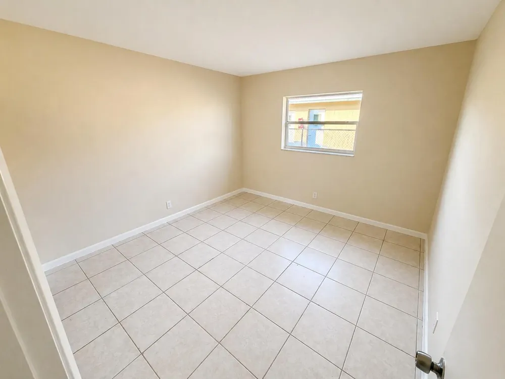 4151 NW 30th Terrace Lauderdale Lakes, FL 33309