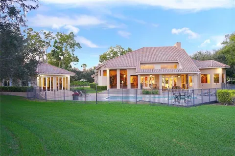 3190 Willow Lane