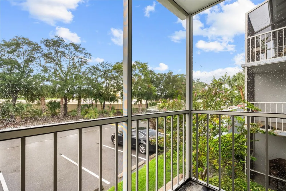 109 OYSTER BAY CIRCLE #220 Altamonte Springs, FL 32701