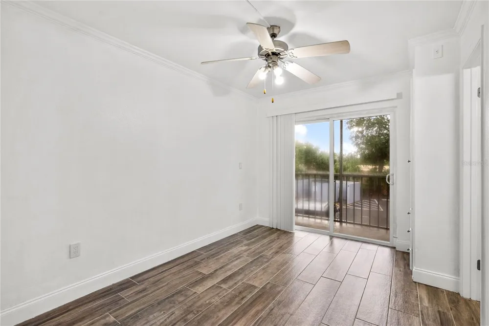 109 OYSTER BAY CIRCLE #220 Altamonte Springs, FL 32701