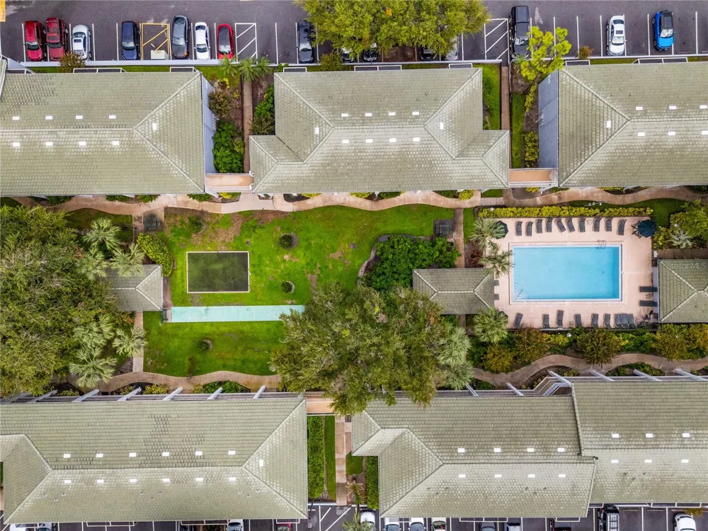 109 OYSTER BAY CIRCLE #220 Altamonte Springs, FL 32701