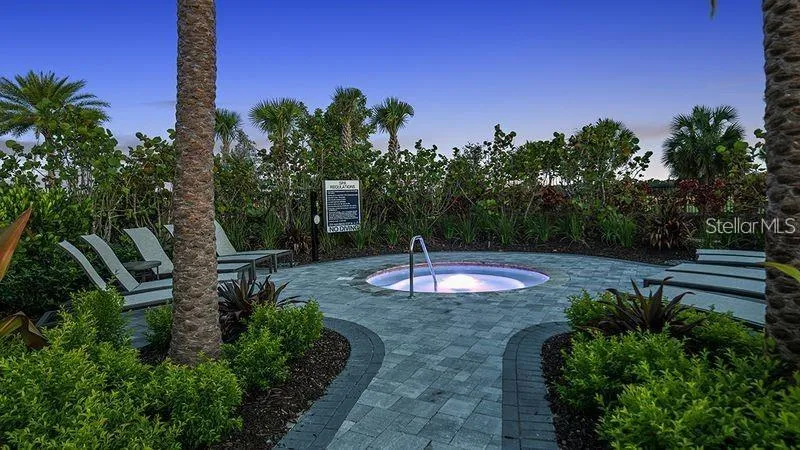 3165 ALBA CIRCLE Bradenton, FL 34211