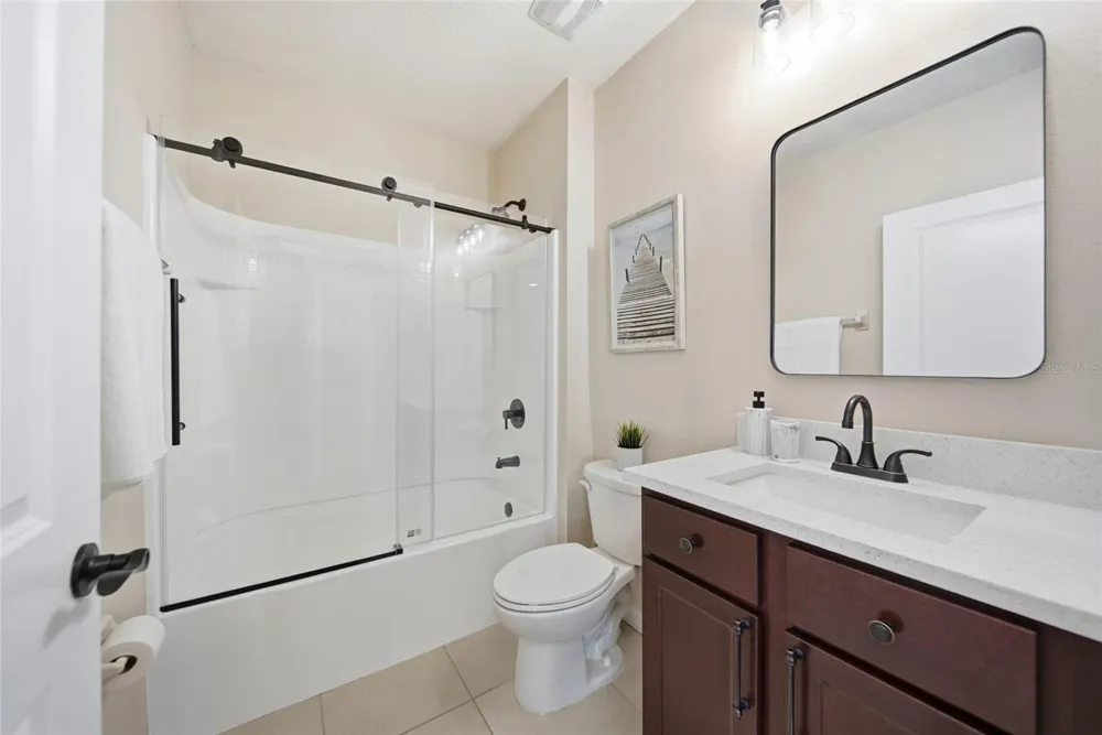 10019 GEESE TRAIL CIRCLE Sun City Center, FL 33573