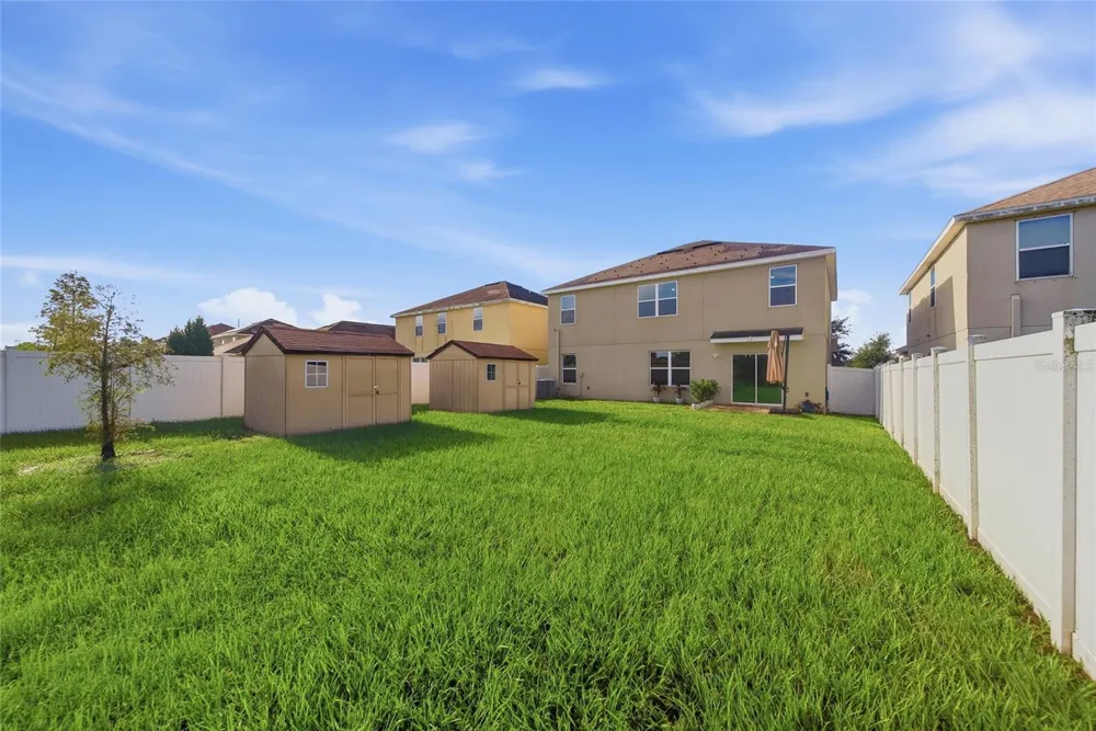 10019 GEESE TRAIL CIRCLE Sun City Center, FL 33573