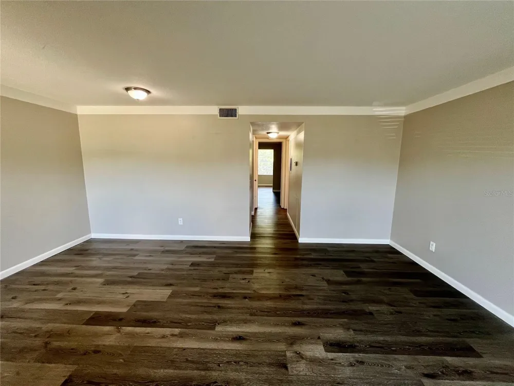 2000 WORLD PARKWAY BOULEVARD #7 Clearwater, FL 33763