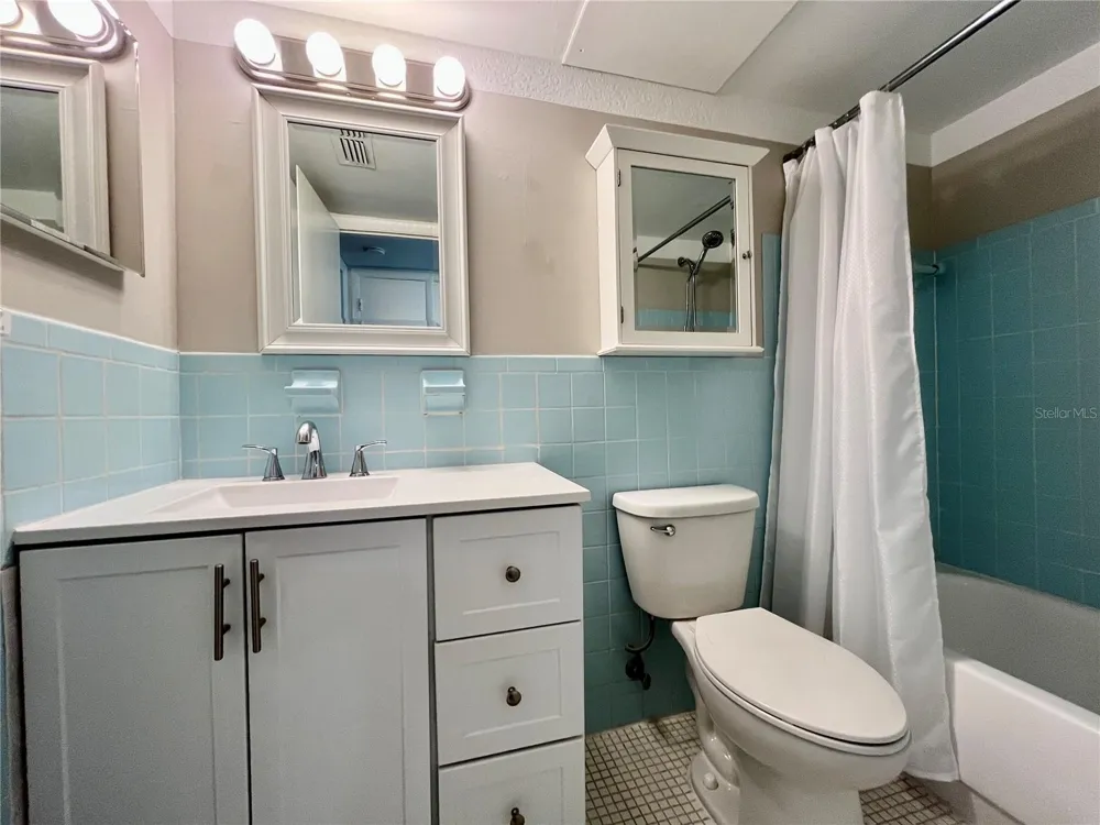 2000 WORLD PARKWAY BOULEVARD #7 Clearwater, FL 33763