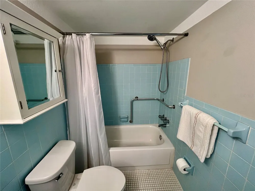 2000 WORLD PARKWAY BOULEVARD #7 Clearwater, FL 33763