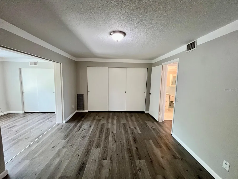 2000 WORLD PARKWAY BOULEVARD #7 Clearwater, FL 33763