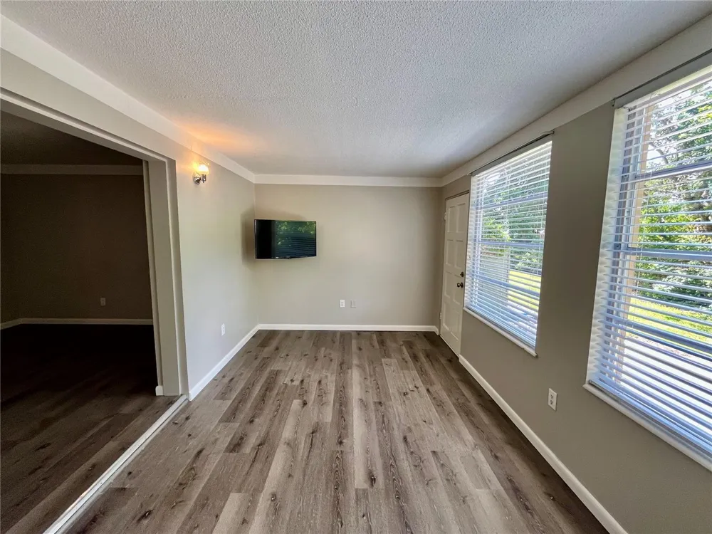 2000 WORLD PARKWAY BOULEVARD #7 Clearwater, FL 33763