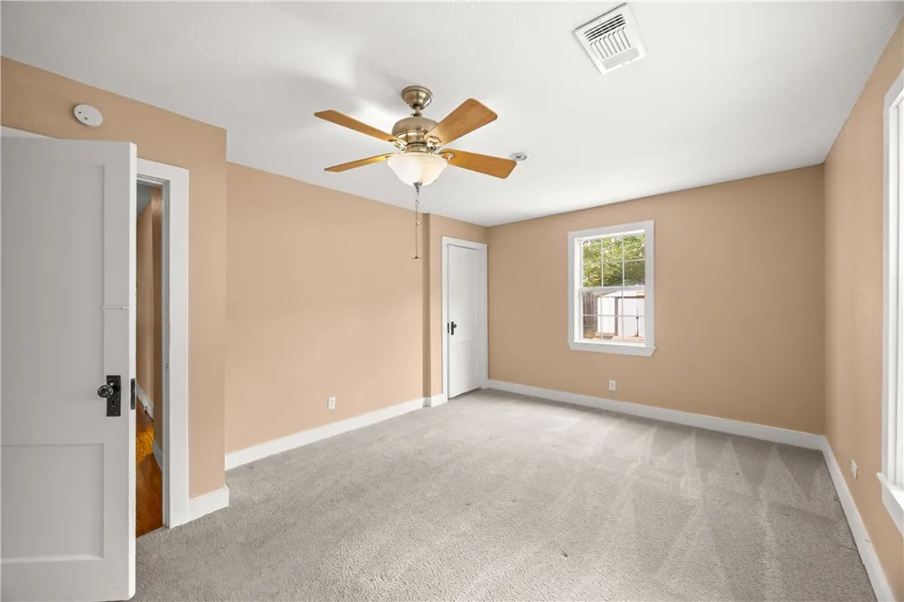 906 W First Street Brenham, TX 77833