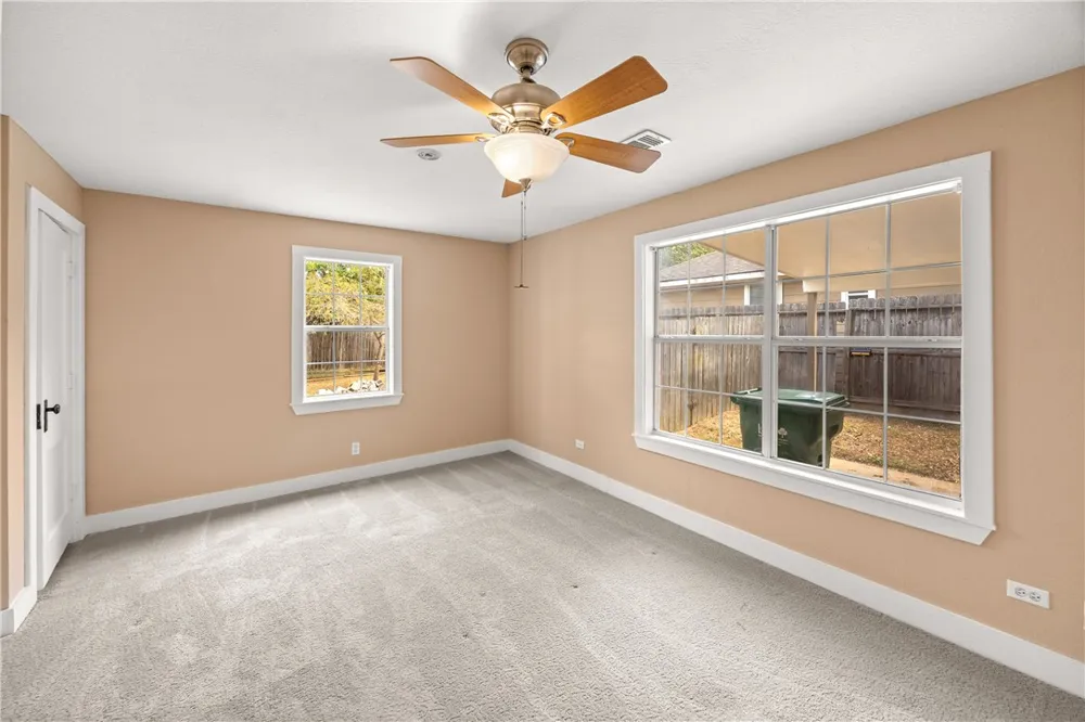 906 W First Street Brenham, TX 77833