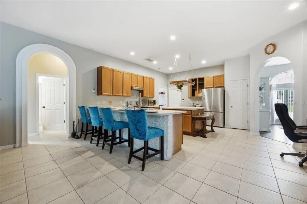 928 COVENTRY ROAD Davenport, FL 33897