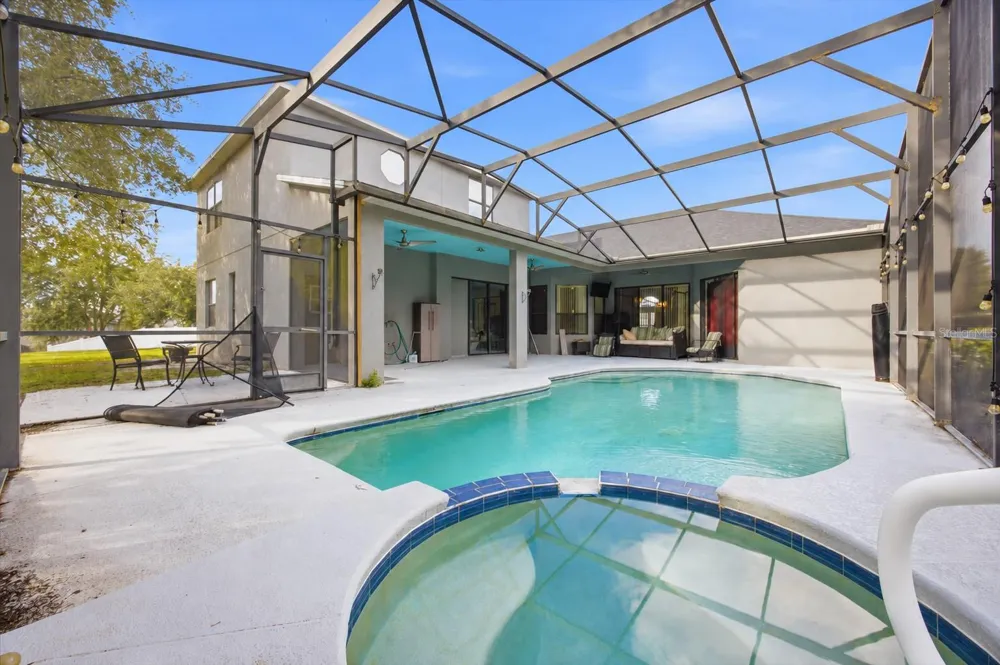 928 COVENTRY ROAD Davenport, FL 33897