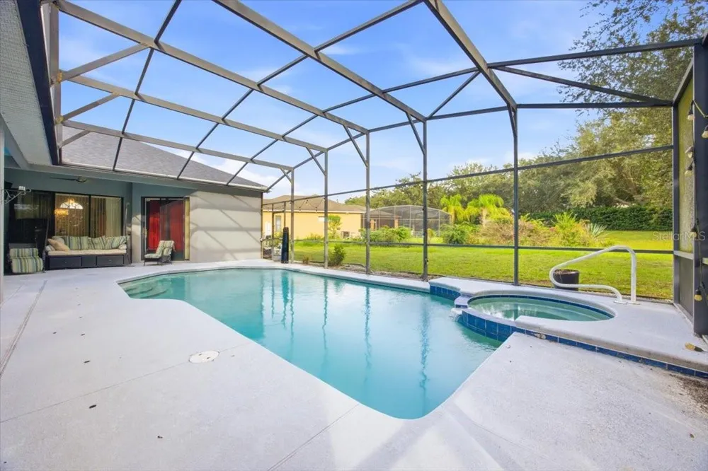 928 COVENTRY ROAD Davenport, FL 33897