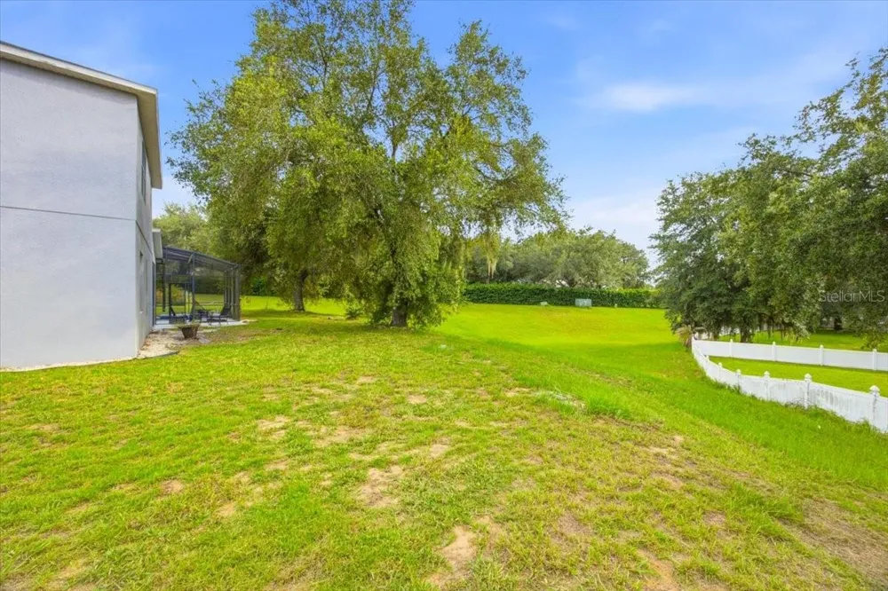 928 COVENTRY ROAD Davenport, FL 33897