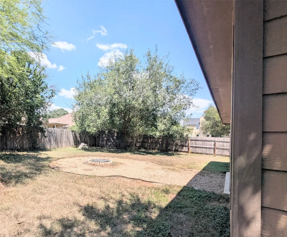 129 Park Lane San Marcos, TX 78666